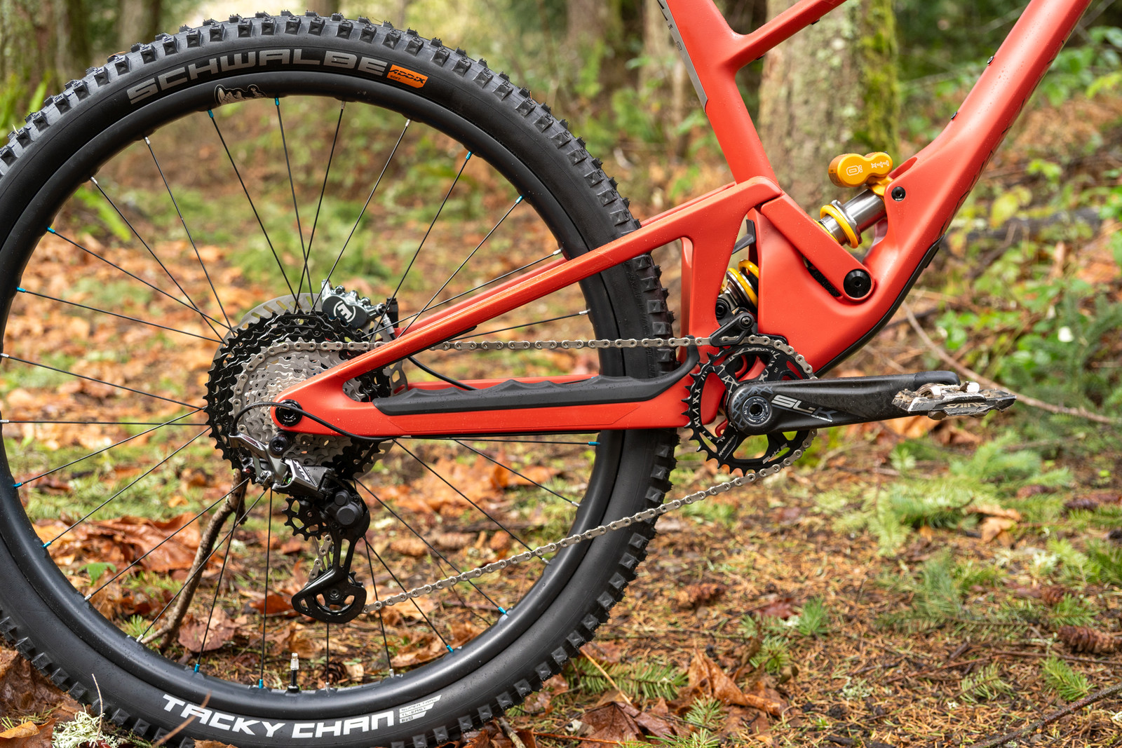 That short cage derailleur shifts so quick and there's almost no chainslap